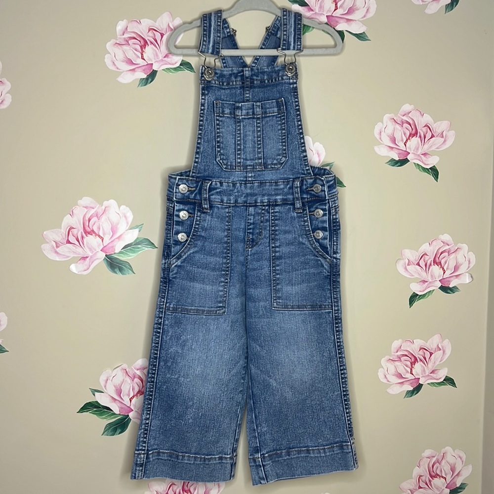 JORDACHE OVERALLS.  DD-16